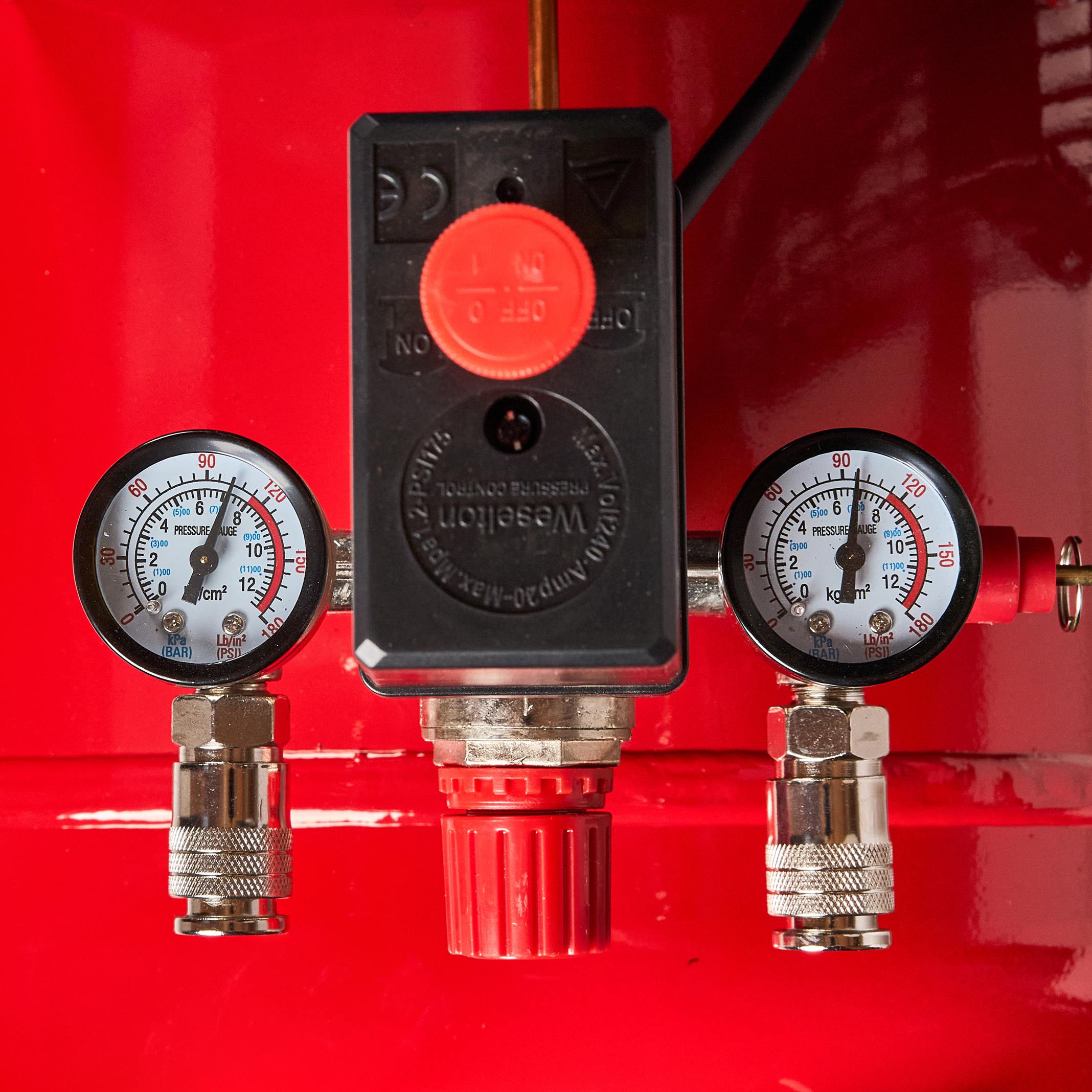 Olejový kompresor 270L 400V KD409