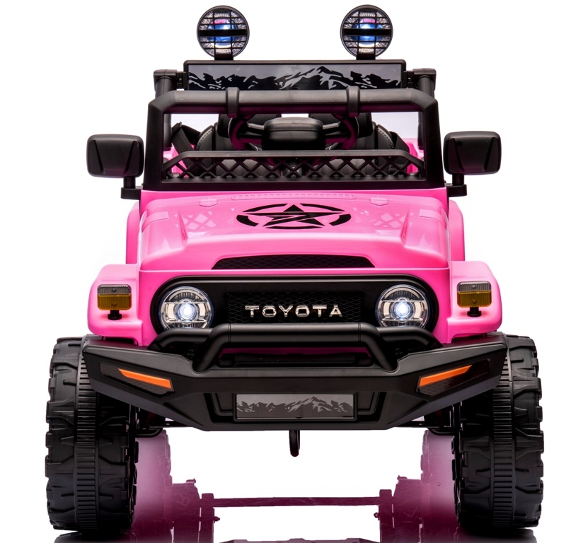 Toyota FJ Cruiser růžová, pohon 4x4 s měkkým sedadlem, řidičský průkaz, lithium-iontová baterie