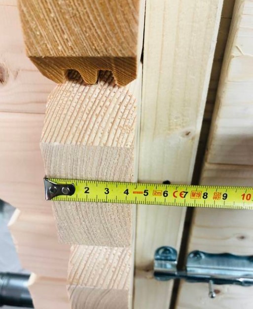 JUMON XXL Dřevěná udírna 80x80x166 cm + topeniště dvířka komín