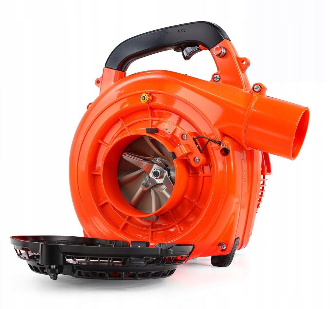 BENZÍNOVÝ ZAHRADNÍ FUKAR S VYSAVAČEM A DRTIČEM LISTÍ A SNĚHU 3,9 HP od9096