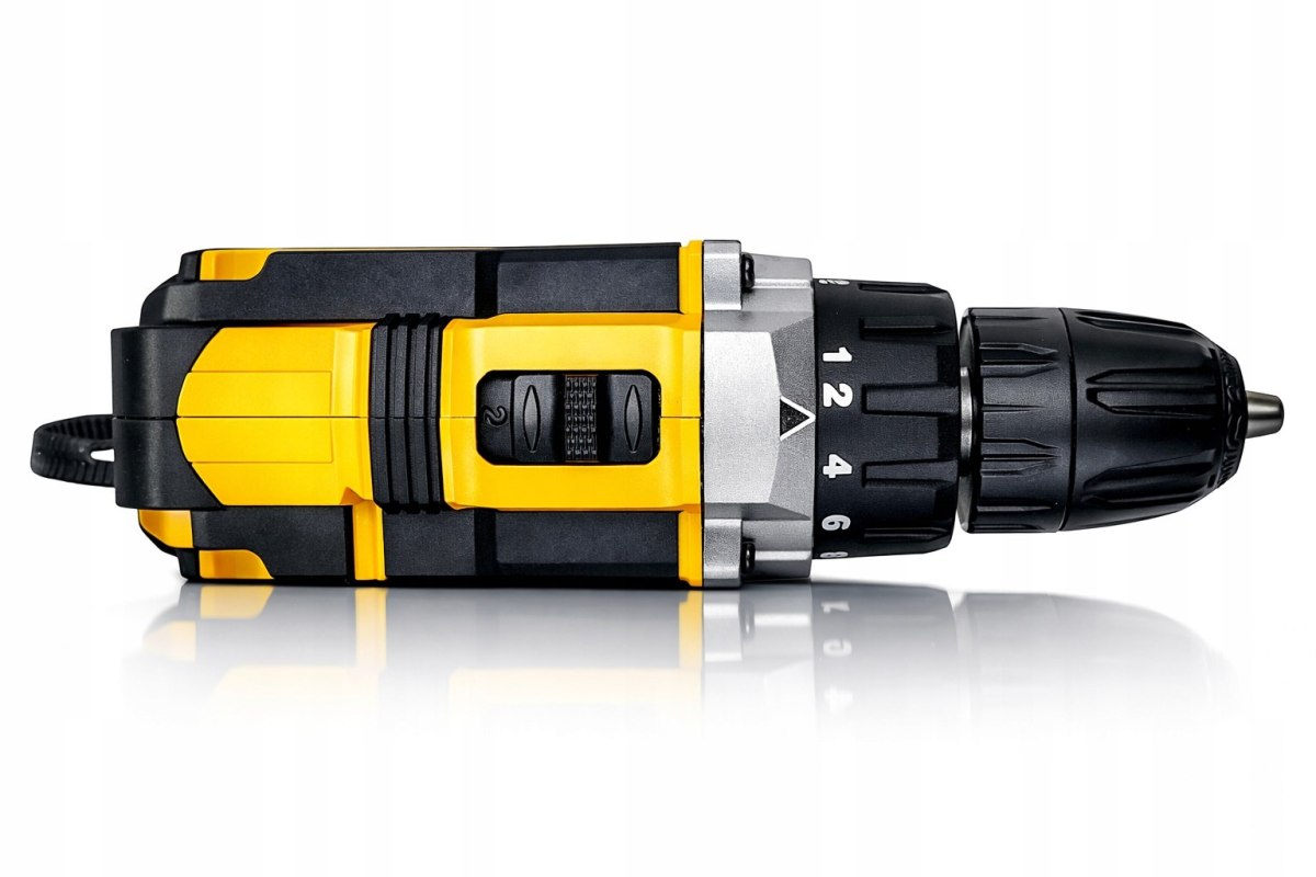 AKU VRTAČKA/ŠROUBOVÁK 36V ŽLUTÁ + 2 BATERIE 5,0 Ah V POUZDŘE od9010