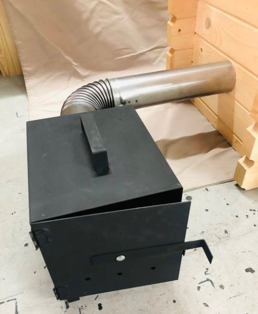 JUMON XXL Dřevěná udírna 80x80x166 cm + topeniště dvířka komín